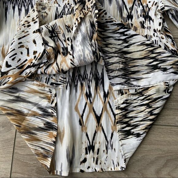 Alia Animal Print Button Down  Blouse - Picture 11 of 14